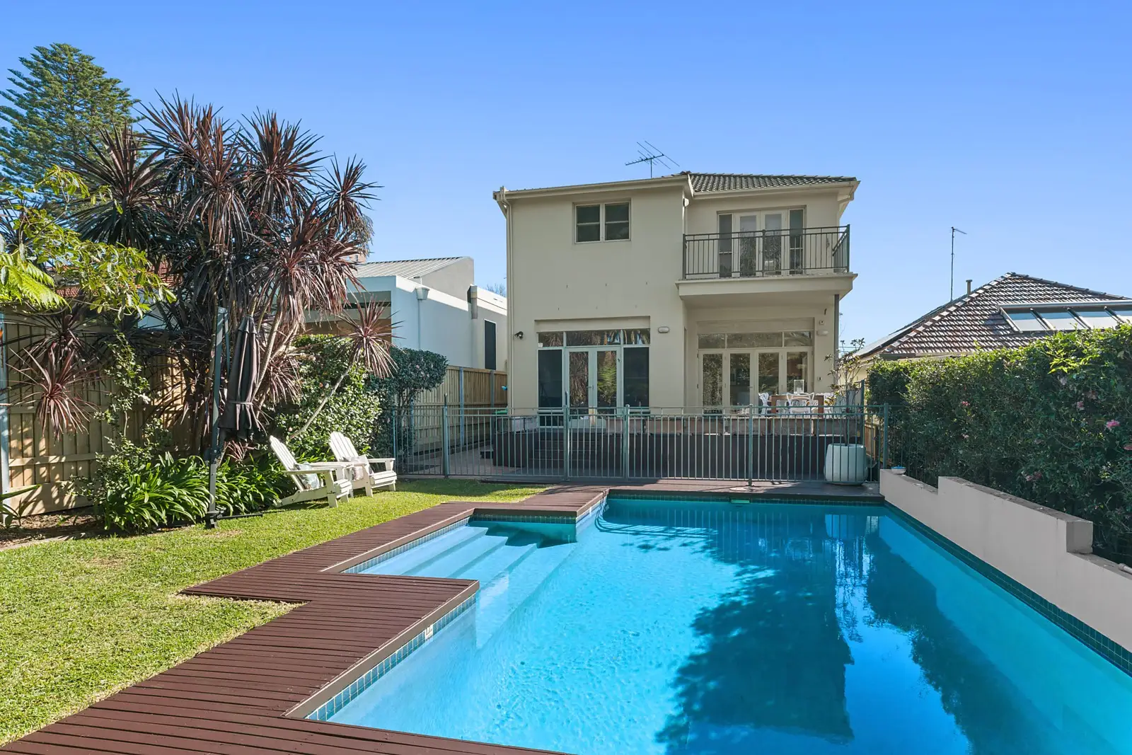 9 Clarendon Street, Vaucluse Sold by Sydney Sotheby's International Realty - image 1
