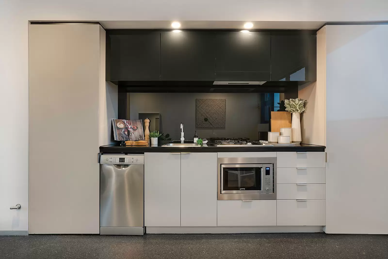 702/425 Bourke Street, Surry Hills Sold by Sydney Sotheby's International Realty - image 3