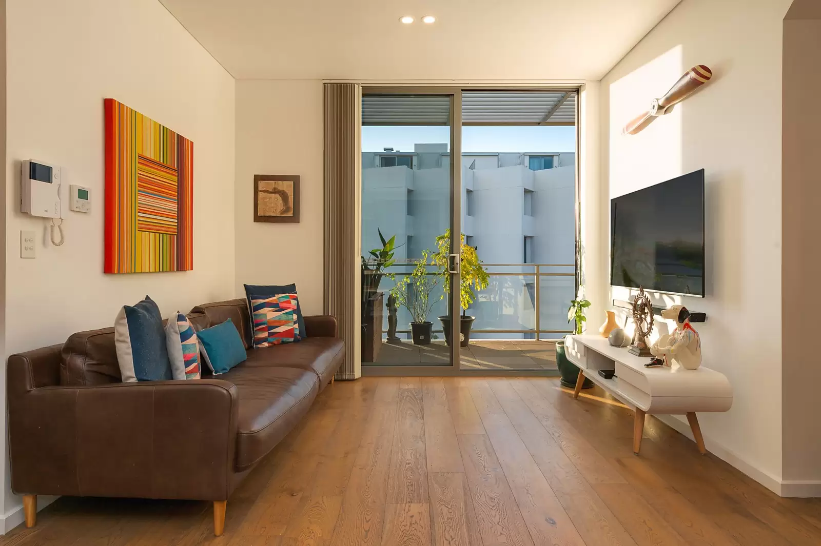 308/72 Alice Street, Newtown Sold by Sydney Sotheby's International Realty - image 3