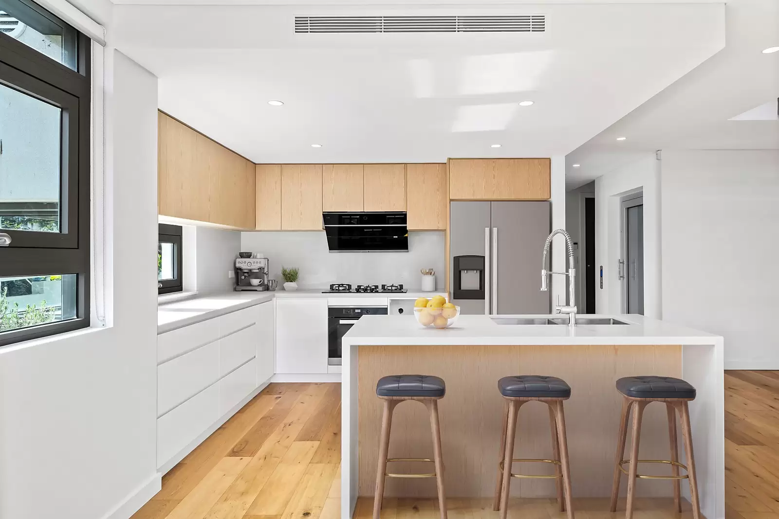 1/17 Carlotta Road, Double Bay Leased by Sydney Sotheby's International Realty - image 3