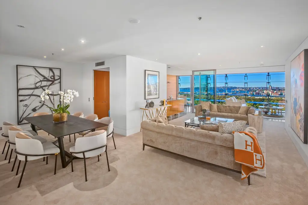 24/155 Macquarie Street, Sydney Sold by Sydney Sotheby's International Realty