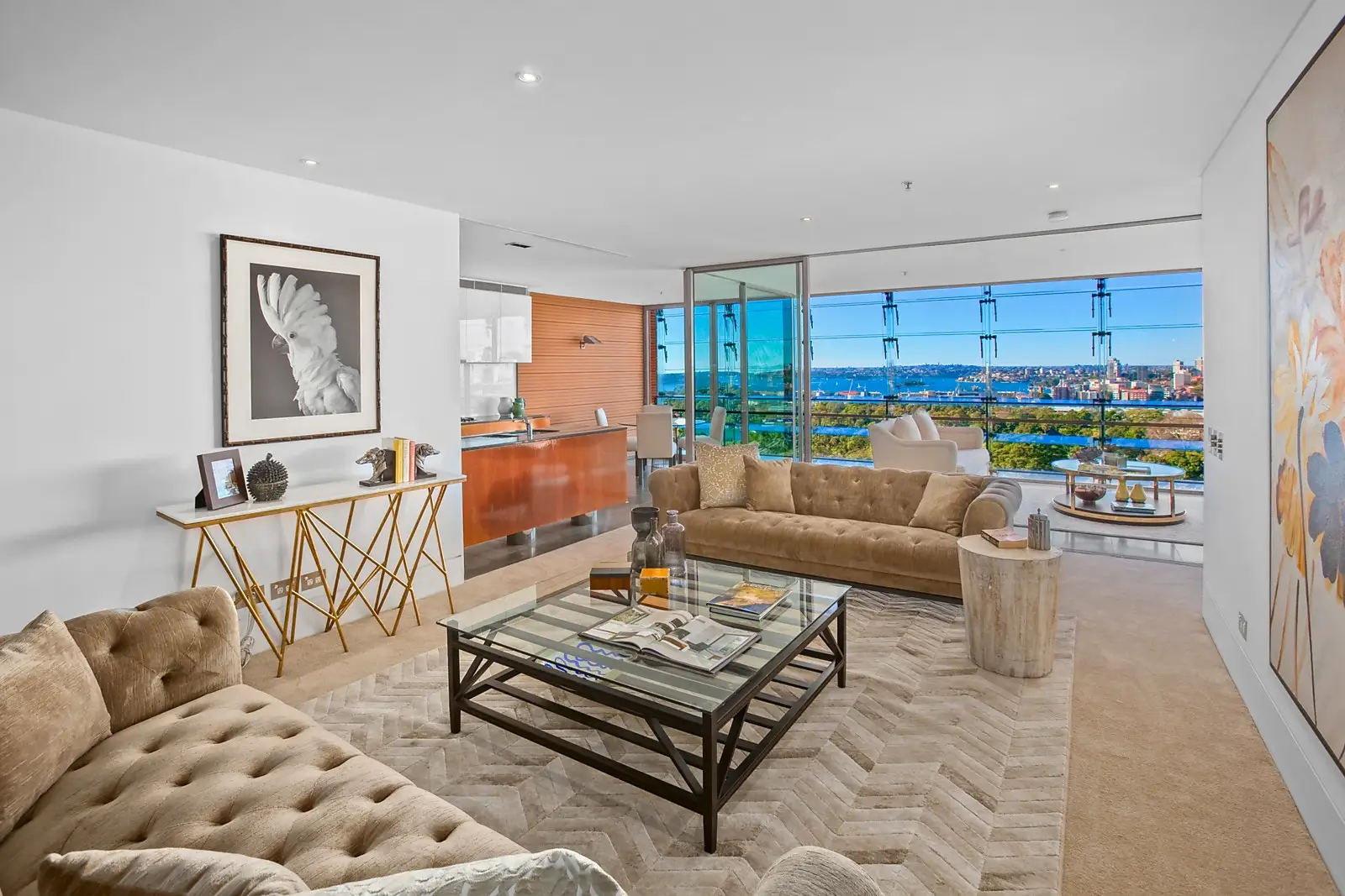 24/155 Macquarie Street, Sydney Sold by Sydney Sotheby's International Realty - image 2