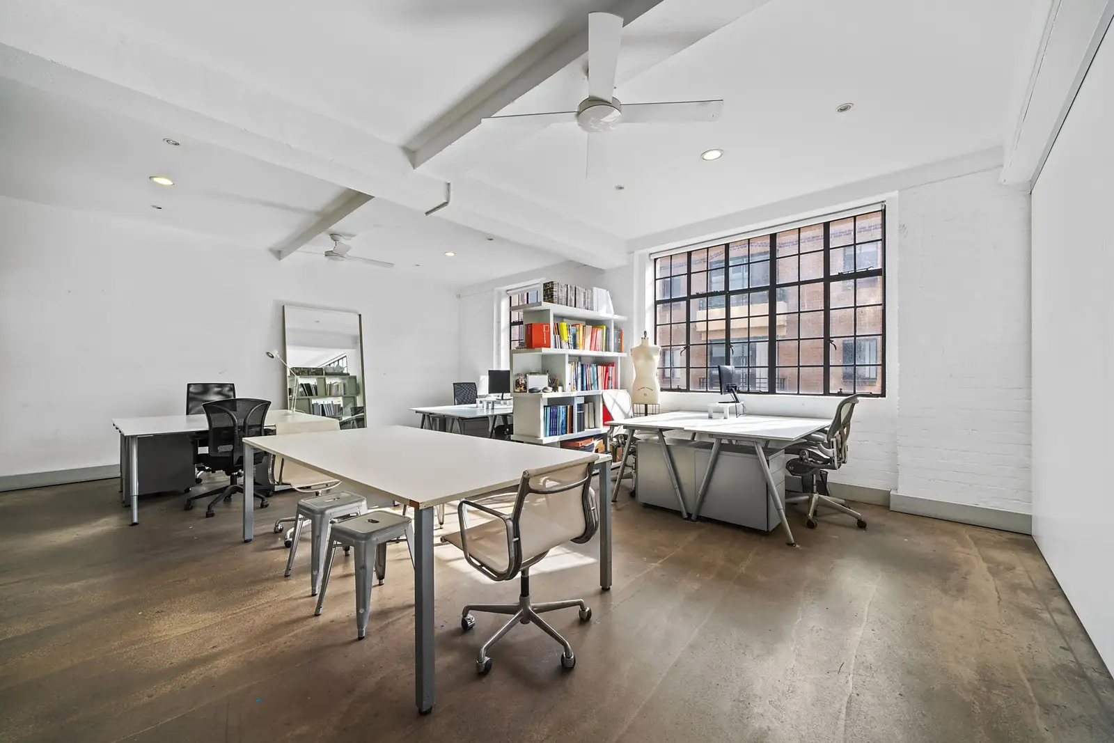 2/46-54 Foster Street, Surry Hills Sold by Sydney Sotheby's International Realty - image 2