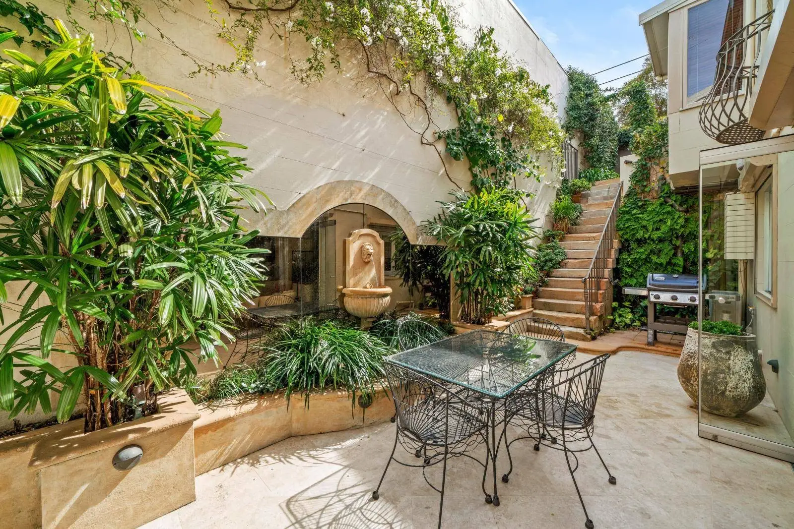 350 Moore Park Road, Paddington Leased by Sydney Sotheby's International Realty - image 2