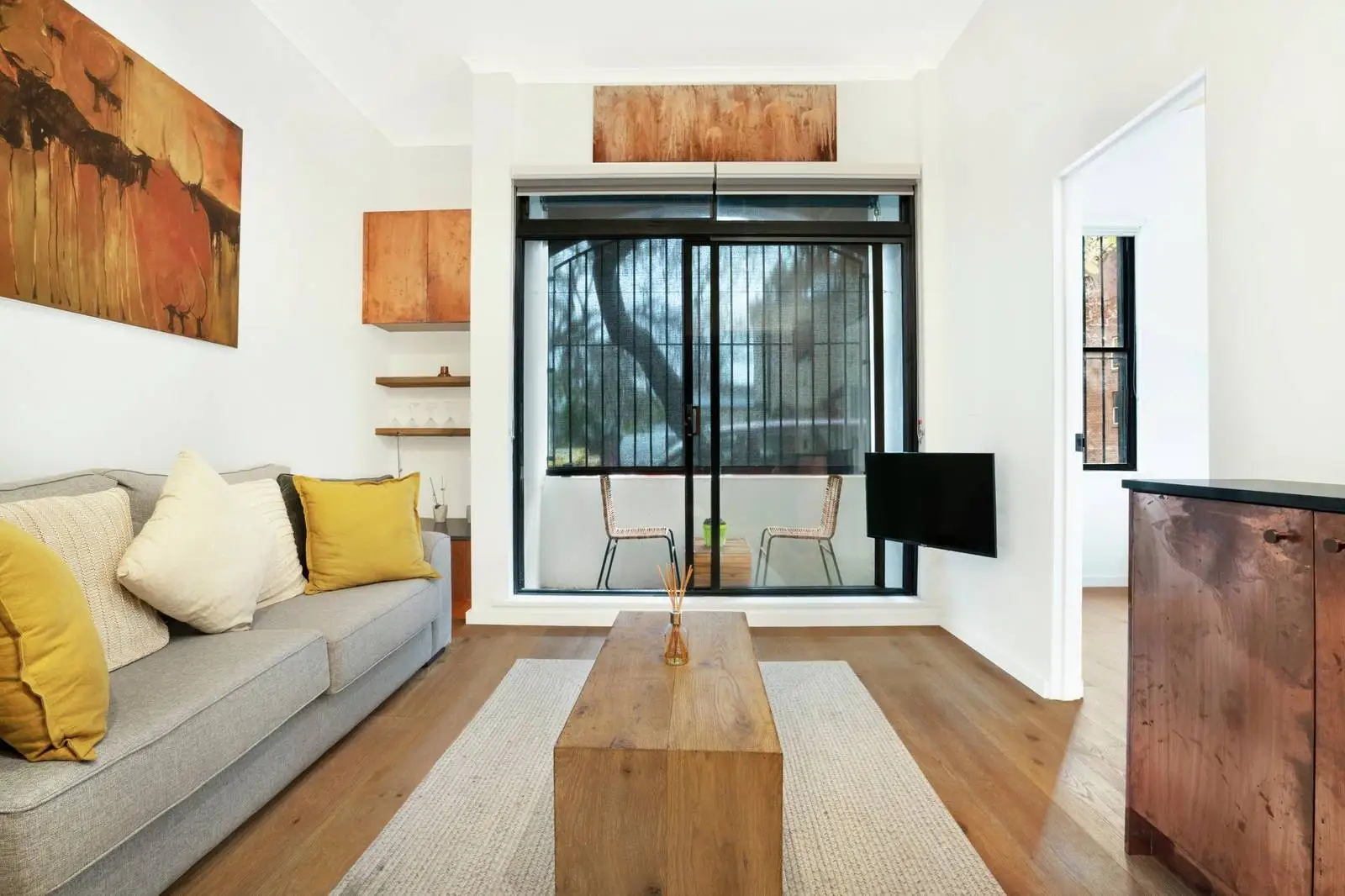 5/173-175 Cathedral Street, Woolloomooloo Sold by Sydney Sotheby's International Realty - image 2