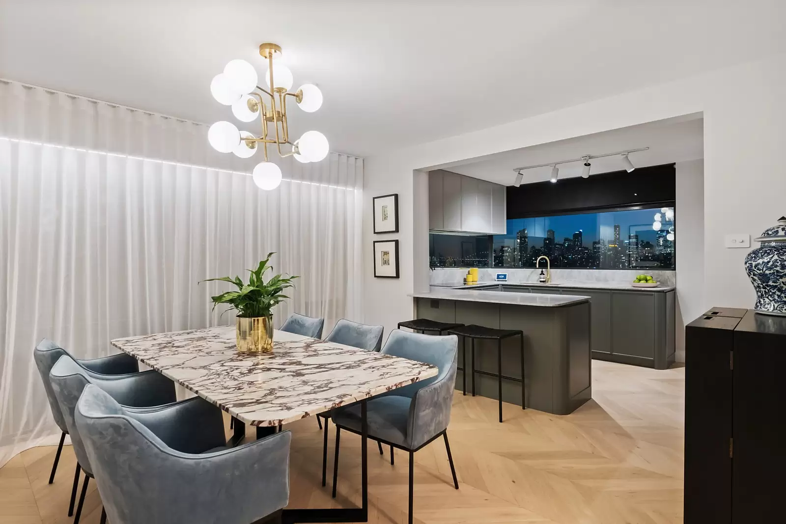 4/99 Darling Point Road, Darling Point Sold by Sydney Sotheby's International Realty - image 4
