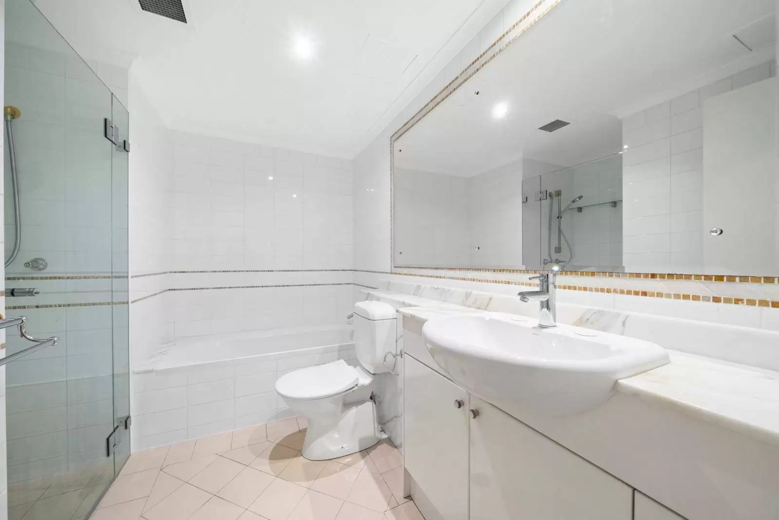 2/8 Benelong Crescent, Bellevue Hill Leased by Sydney Sotheby's International Realty - image 7