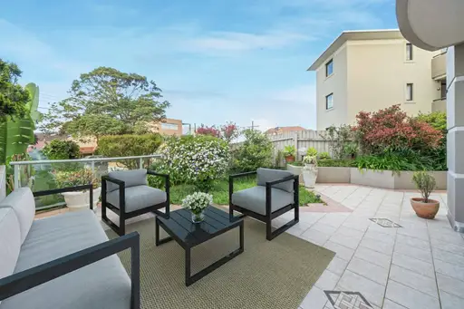 2/8 Benelong Crescent, Bellevue Hill Leased by Sydney Sotheby's International Realty