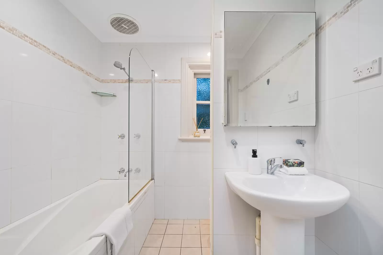 4/1 Gladswood Gardens, Double Bay Sold by Sydney Sotheby's International Realty - image 11