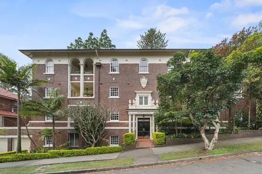 4/1 Gladswood Gardens, Double Bay Sold by Sydney Sotheby's International Realty