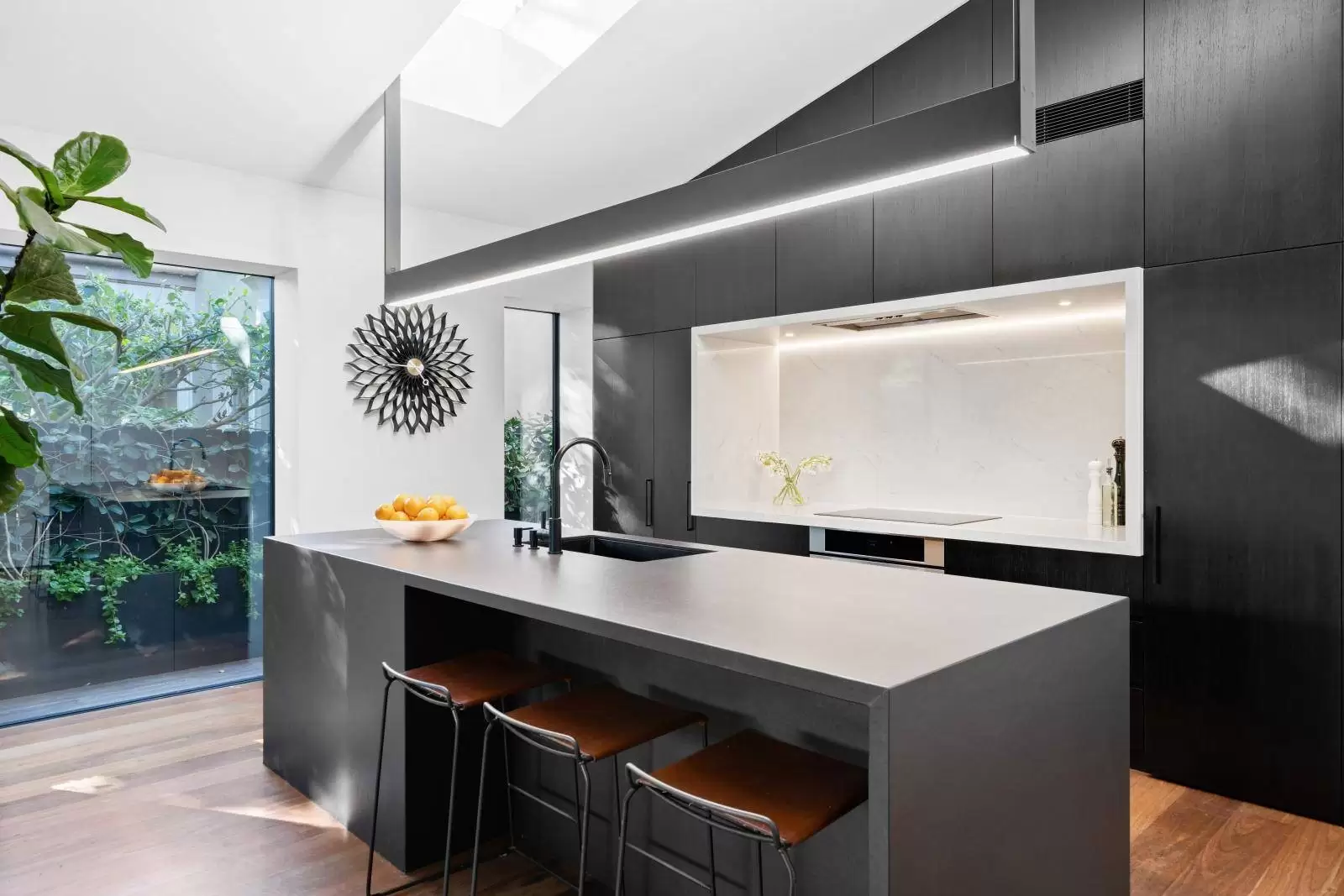13 Russell Street, Vaucluse Leased by Sydney Sotheby's International Realty - image 3