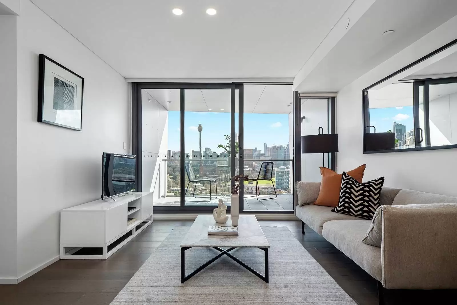 1701/226 Victoria Street, Potts Point Leased by Sydney Sotheby's International Realty - image 6