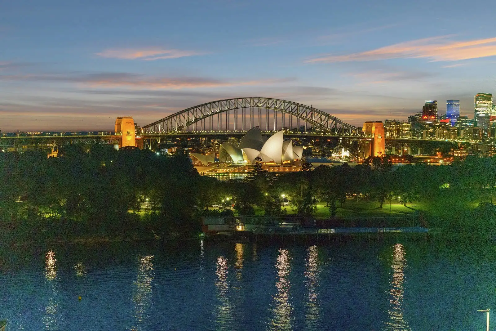 47/15 Wylde Street, Potts Point Leased by Sydney Sotheby's International Realty - image 1