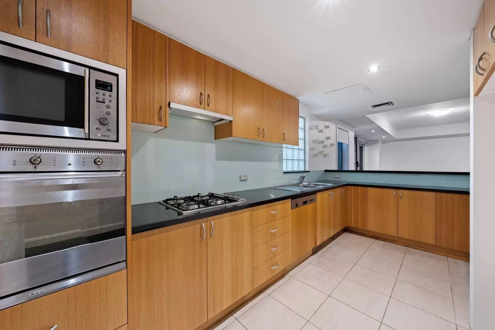 2/39 Carlisle Street, Rose Bay Leased by Sydney Sotheby's International Realty - image 4