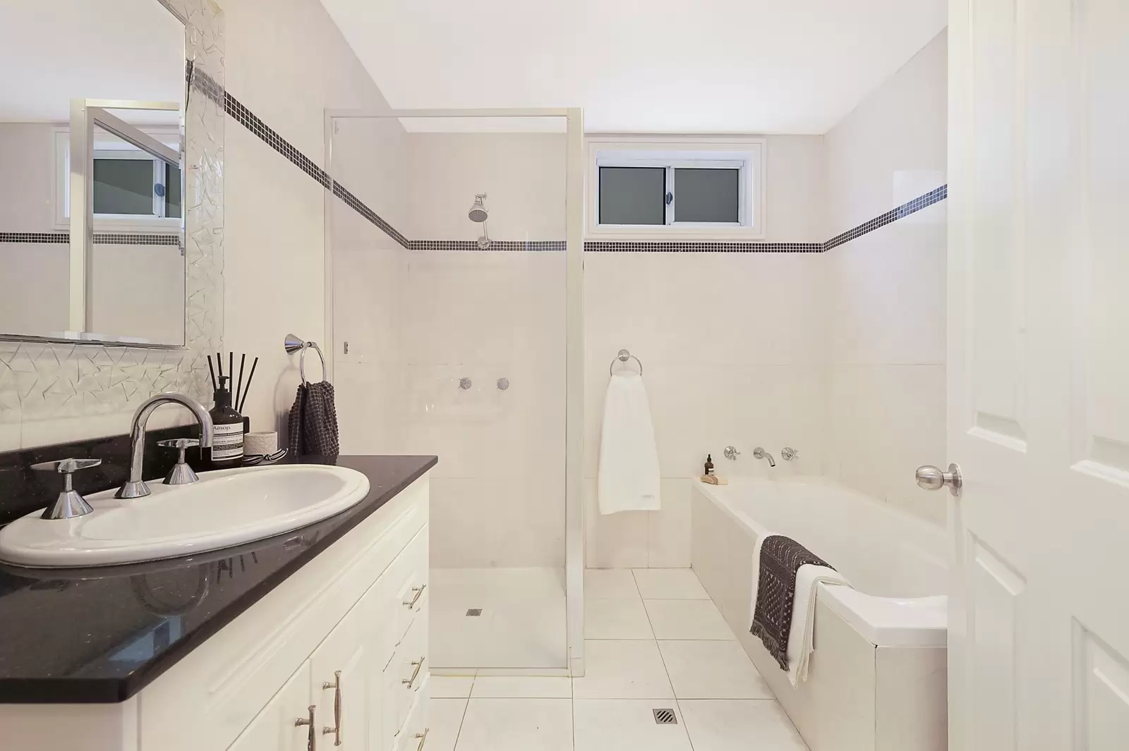284 Trafalgar Street, Annandale Sold by Sydney Sotheby's International Realty - image 9