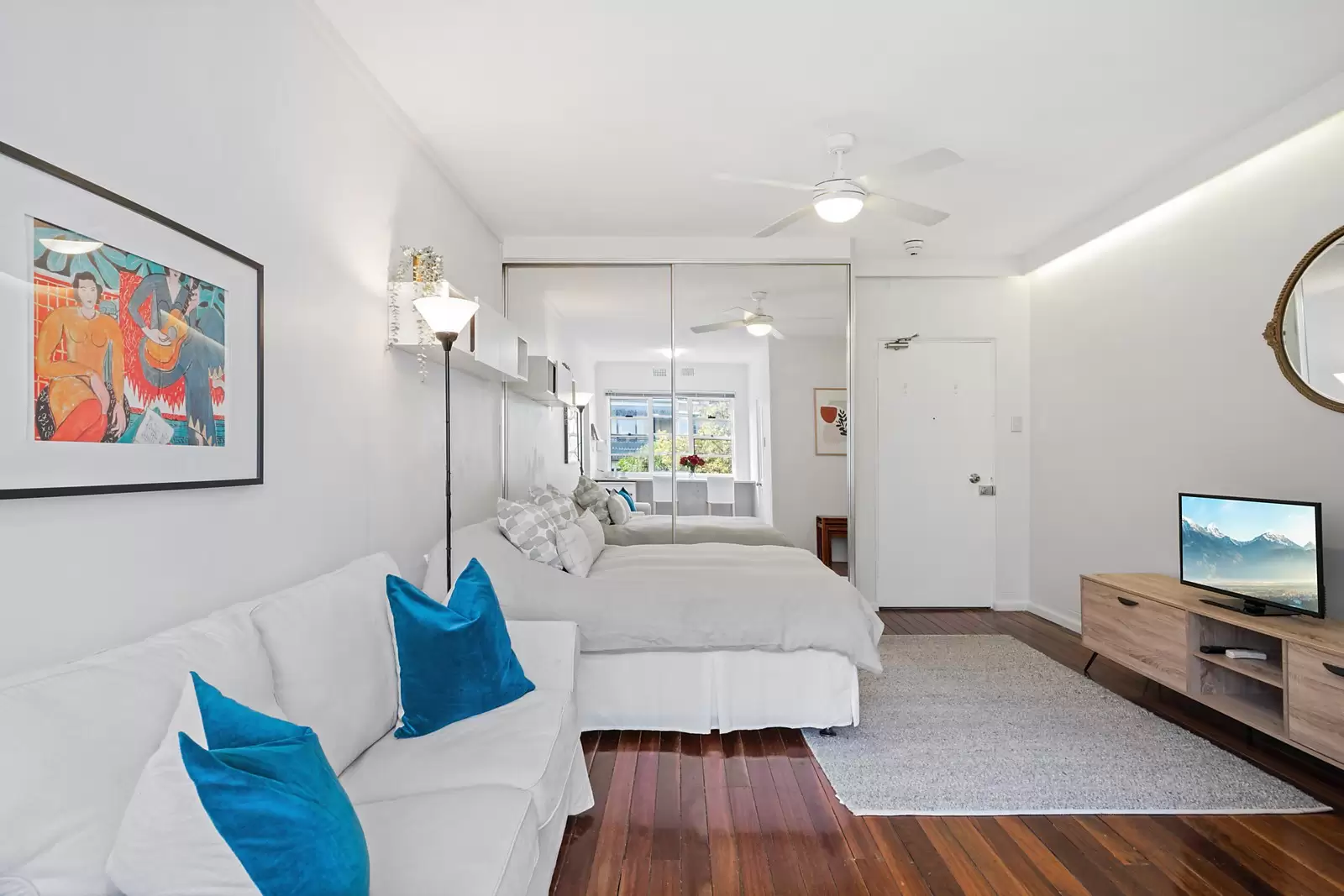 13/4 McDonald Street, Potts Point Sold by Sydney Sotheby's International Realty - image 3