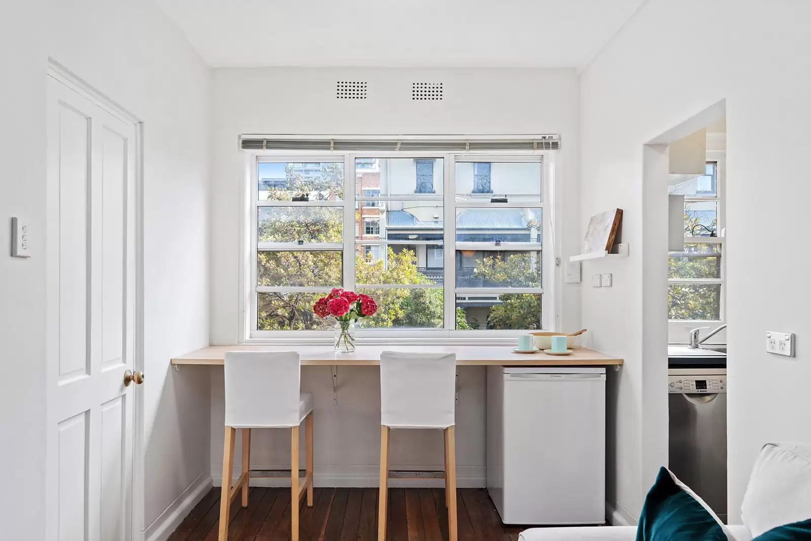 13/4 McDonald Street, Potts Point Sold by Sydney Sotheby's International Realty - image 4