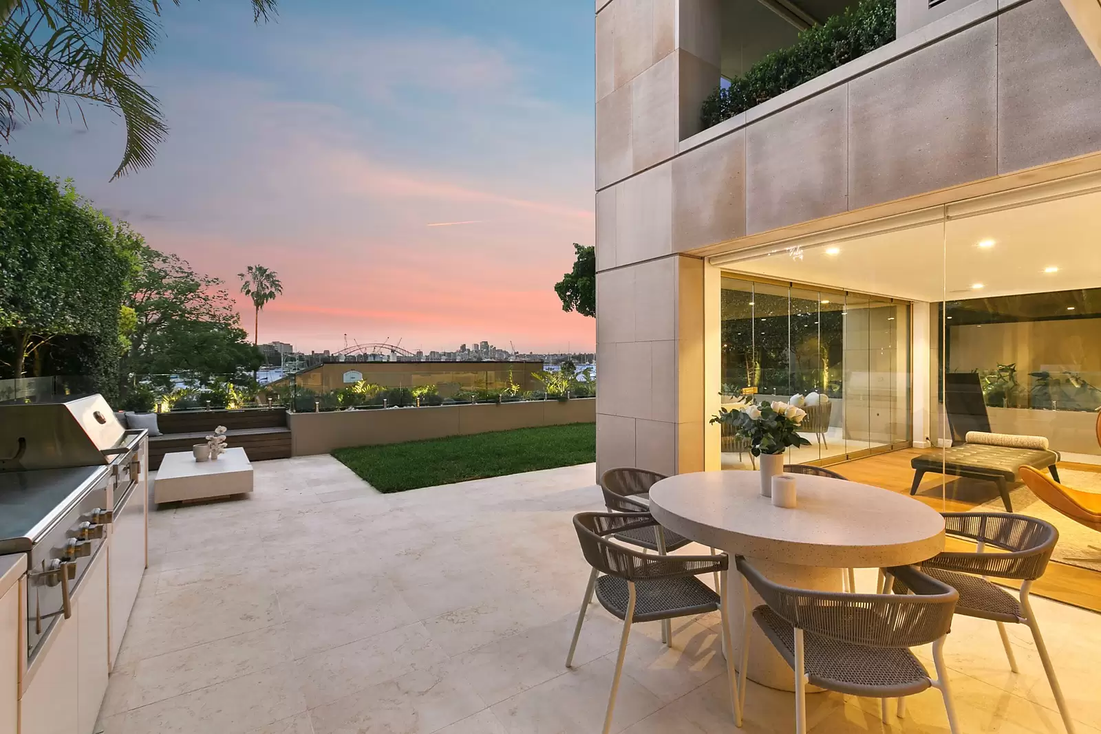 1/47 New Beach Road, Darling Point Sold by Sydney Sotheby's International Realty - image 6