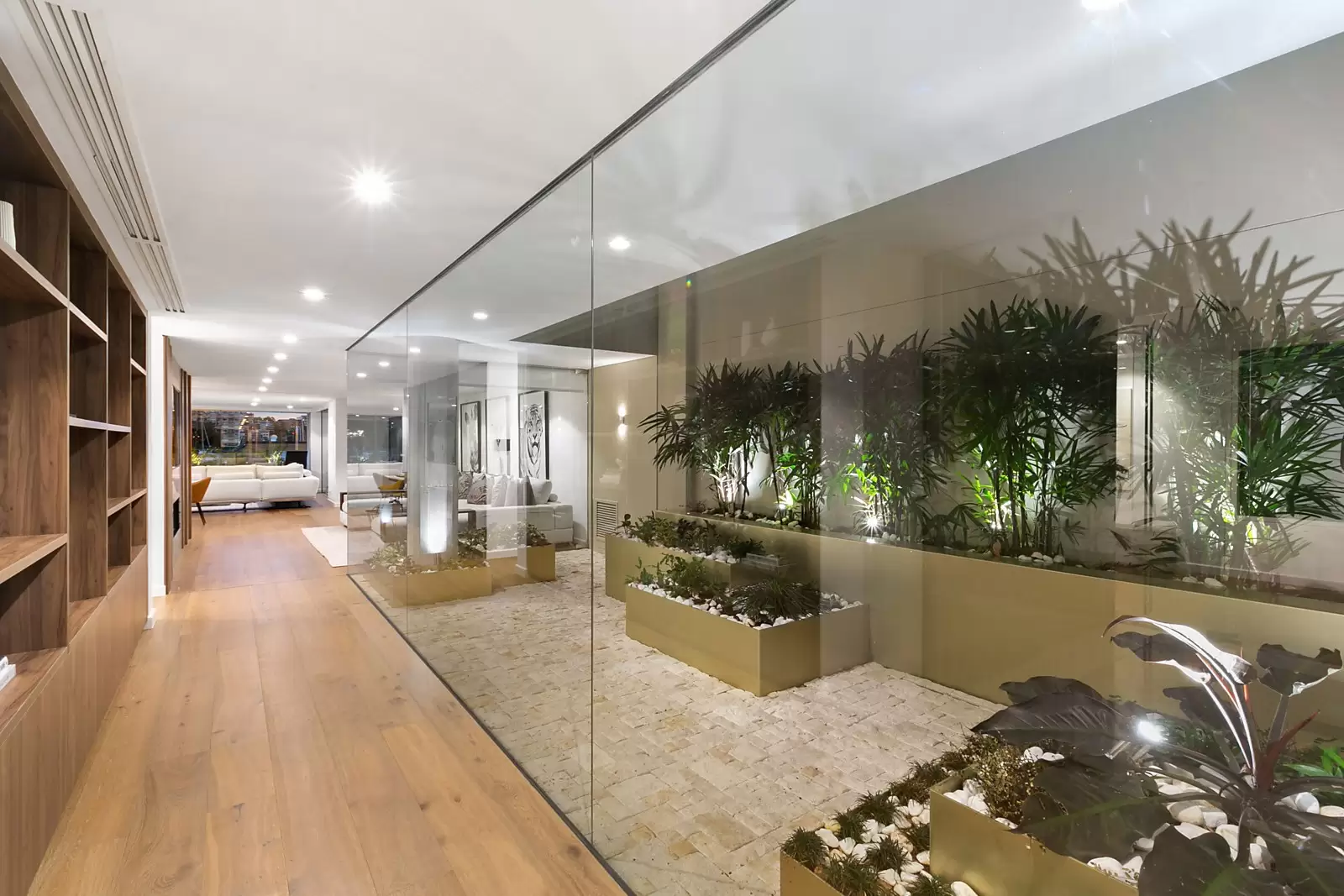 1/47 New Beach Road, Darling Point Sold by Sydney Sotheby's International Realty - image 16