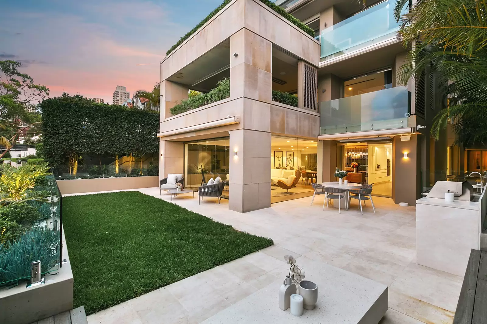 1/47 New Beach Road, Darling Point Sold by Sydney Sotheby's International Realty - image 5