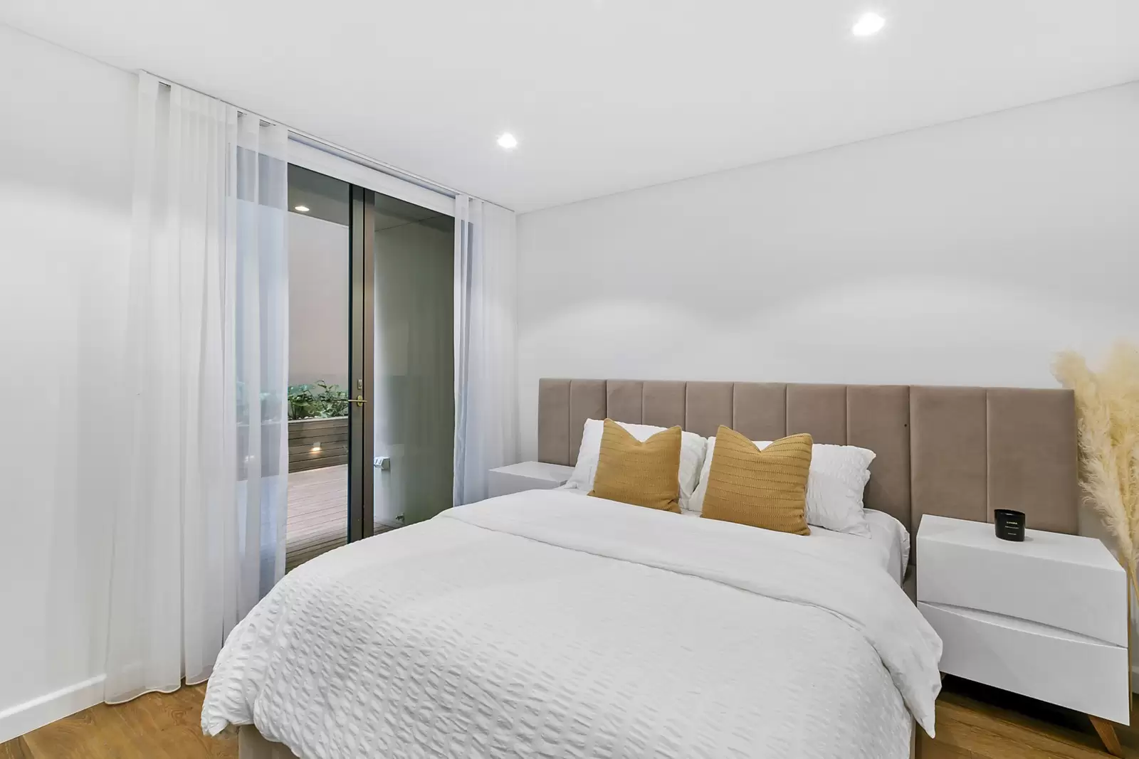 1/47 New Beach Road, Darling Point Sold by Sydney Sotheby's International Realty - image 21