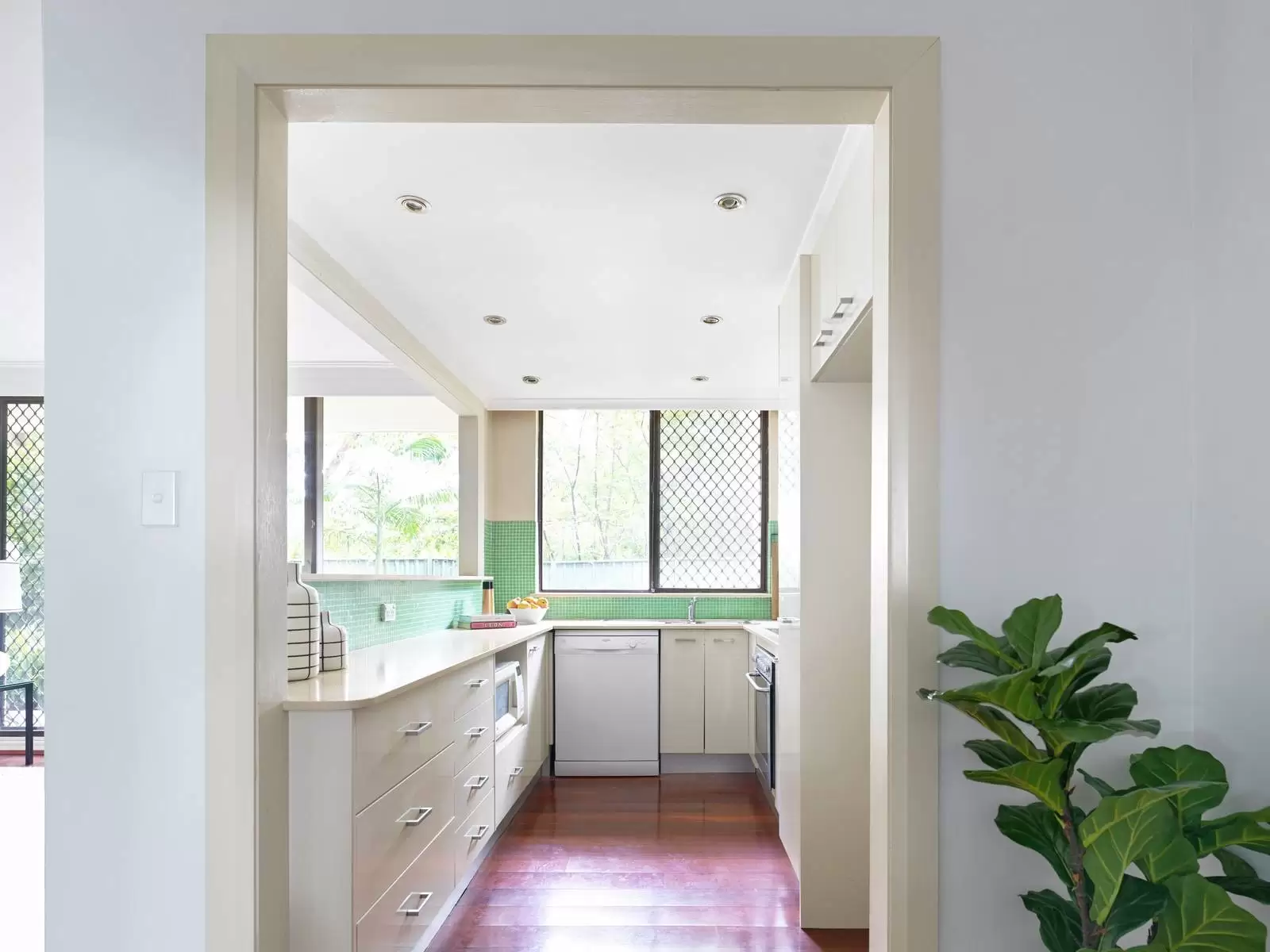 3/297-297A Edgecliff Road, Woollahra Leased by Sydney Sotheby's International Realty - image 4