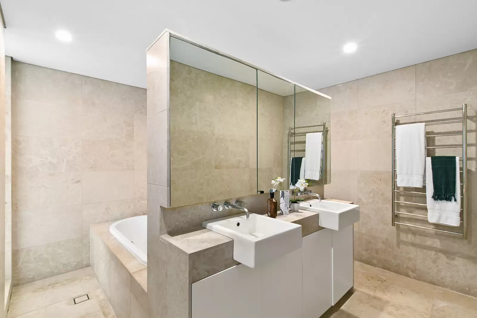 4 Bayview Street, Bronte Sold by Sydney Sotheby's International Realty - image 15