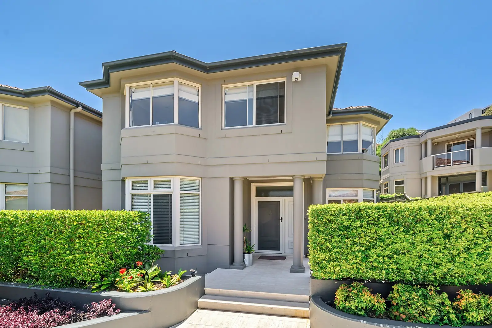 22/17a Cooper Park Road, Bellevue Hill Sold by Sydney Sotheby's International Realty - image 1