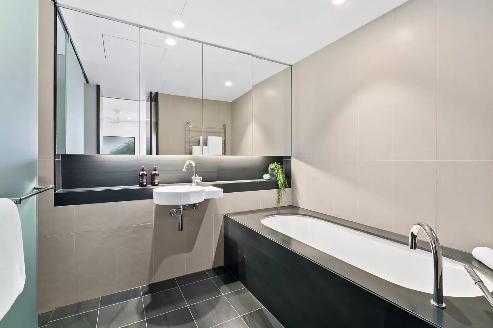 9/17 Greenoaks Avenue, Darling Point Sold by Sydney Sotheby's International Realty - image 13