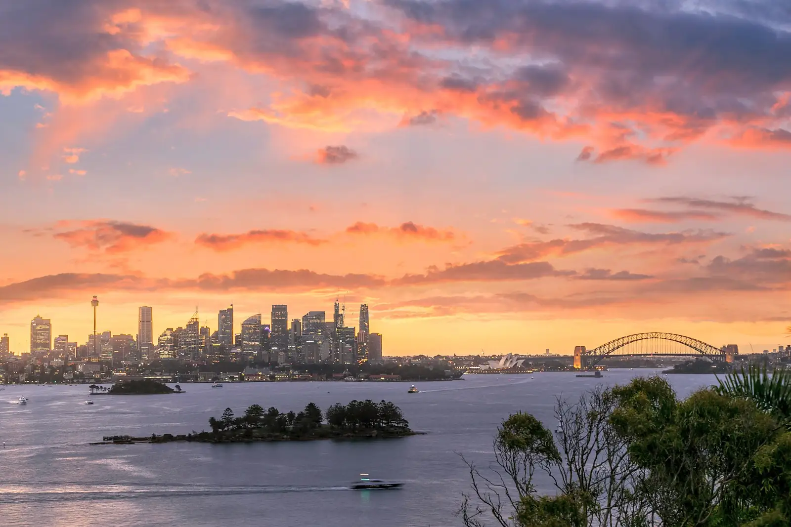 42 Wentworth Road, Vaucluse Sold by Sydney Sotheby's International Realty - image 1