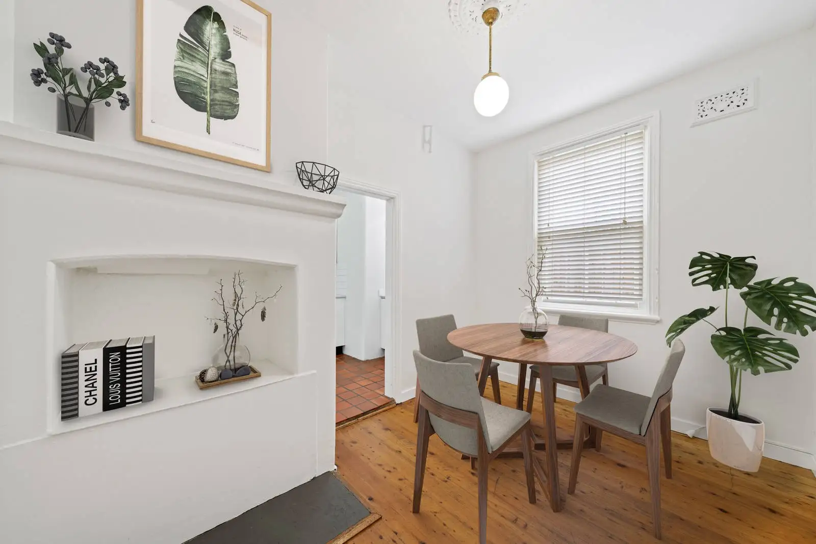 107 Old South Head Road, Bondi Junction Leased by Sydney Sotheby's International Realty - image 3