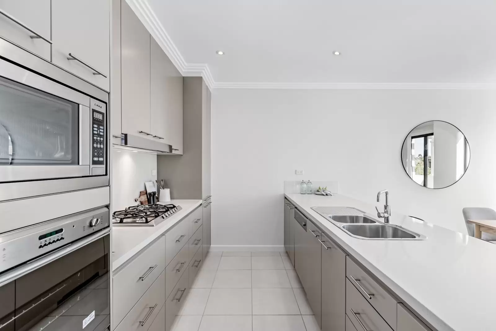 96 Linden Way, Bella Vista Sold by Sydney Sotheby's International Realty - image 7