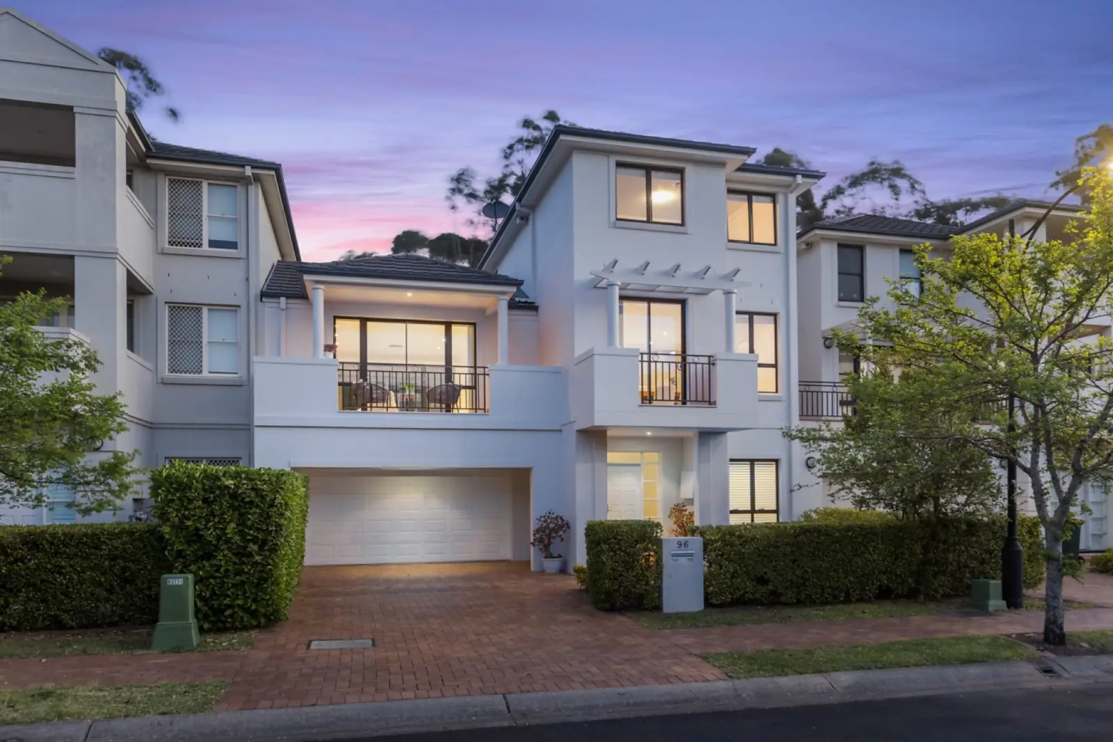 96 Linden Way, Bella Vista Sold by Sydney Sotheby's International Realty - image 1