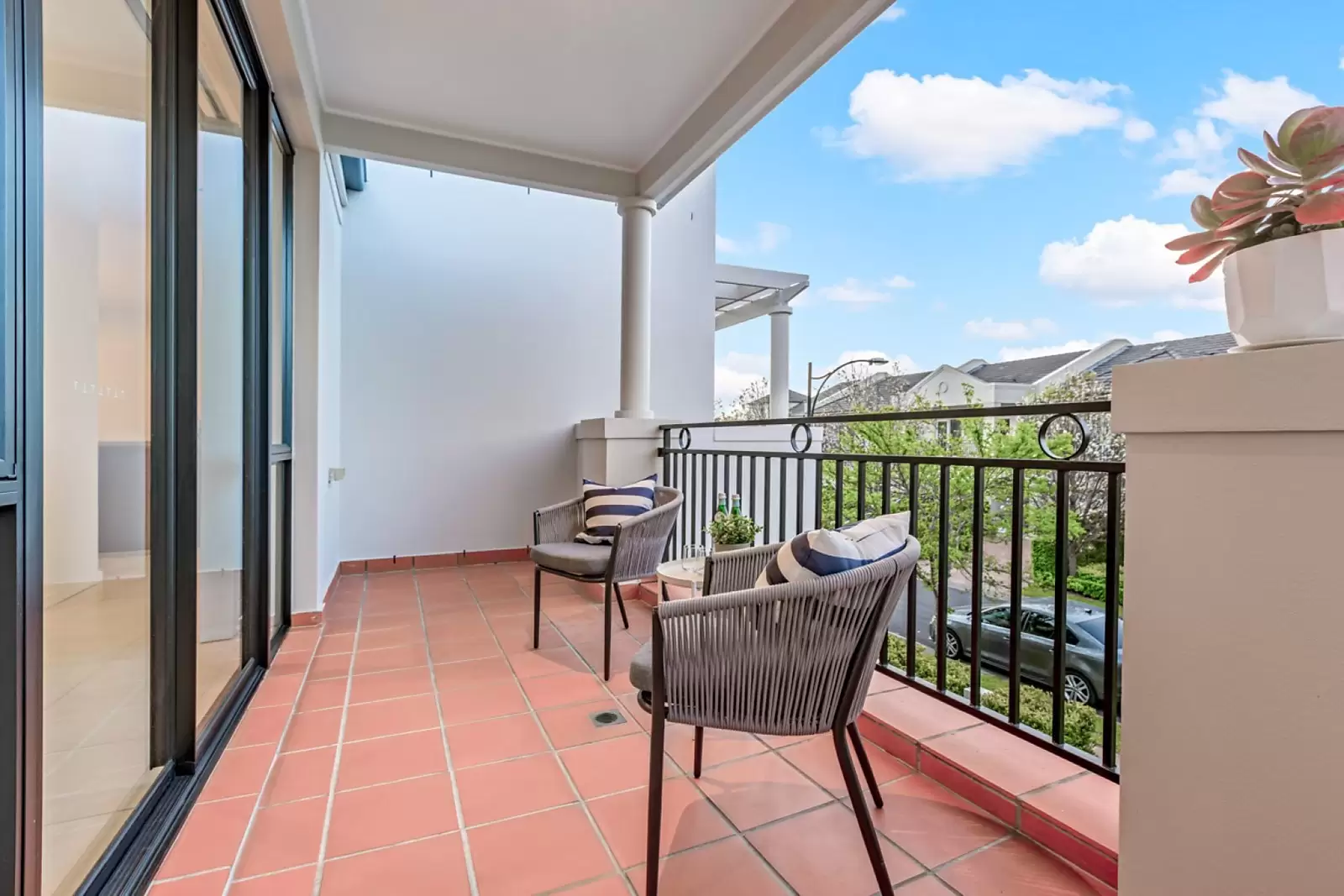 96 Linden Way, Bella Vista Sold by Sydney Sotheby's International Realty - image 6