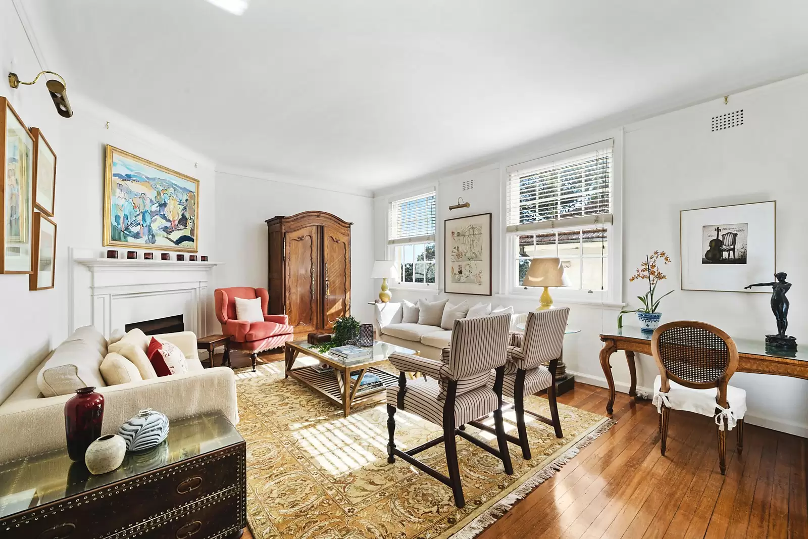 10/3 Rosemont Avenue, Woollahra Sold by Sydney Sotheby's International Realty - image 4