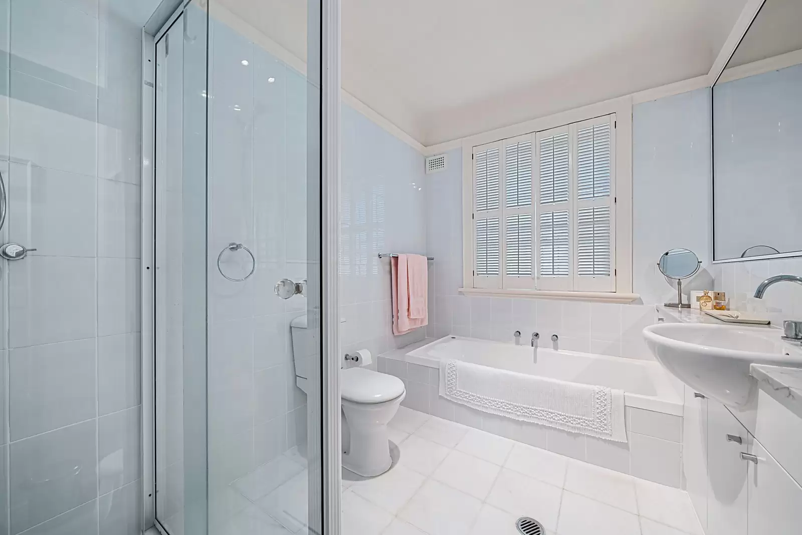 10/3 Rosemont Avenue, Woollahra Sold by Sydney Sotheby's International Realty - image 12