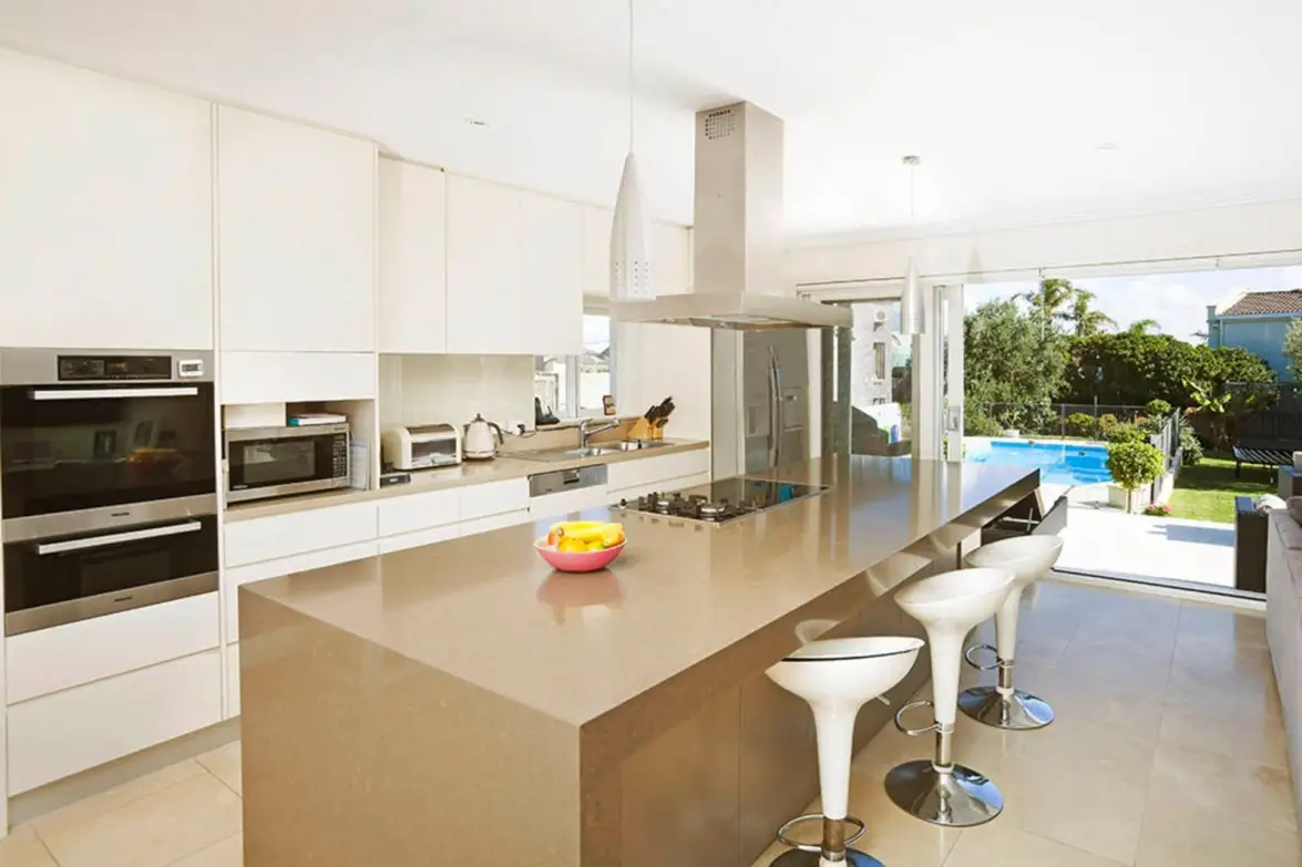 246 Old South Head Road, Vaucluse Leased by Sydney Sotheby's International Realty - image 2