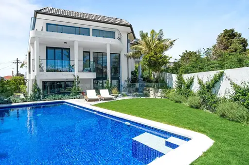 2 Village Lower Road, Vaucluse Leased by Sydney Sotheby's International Realty