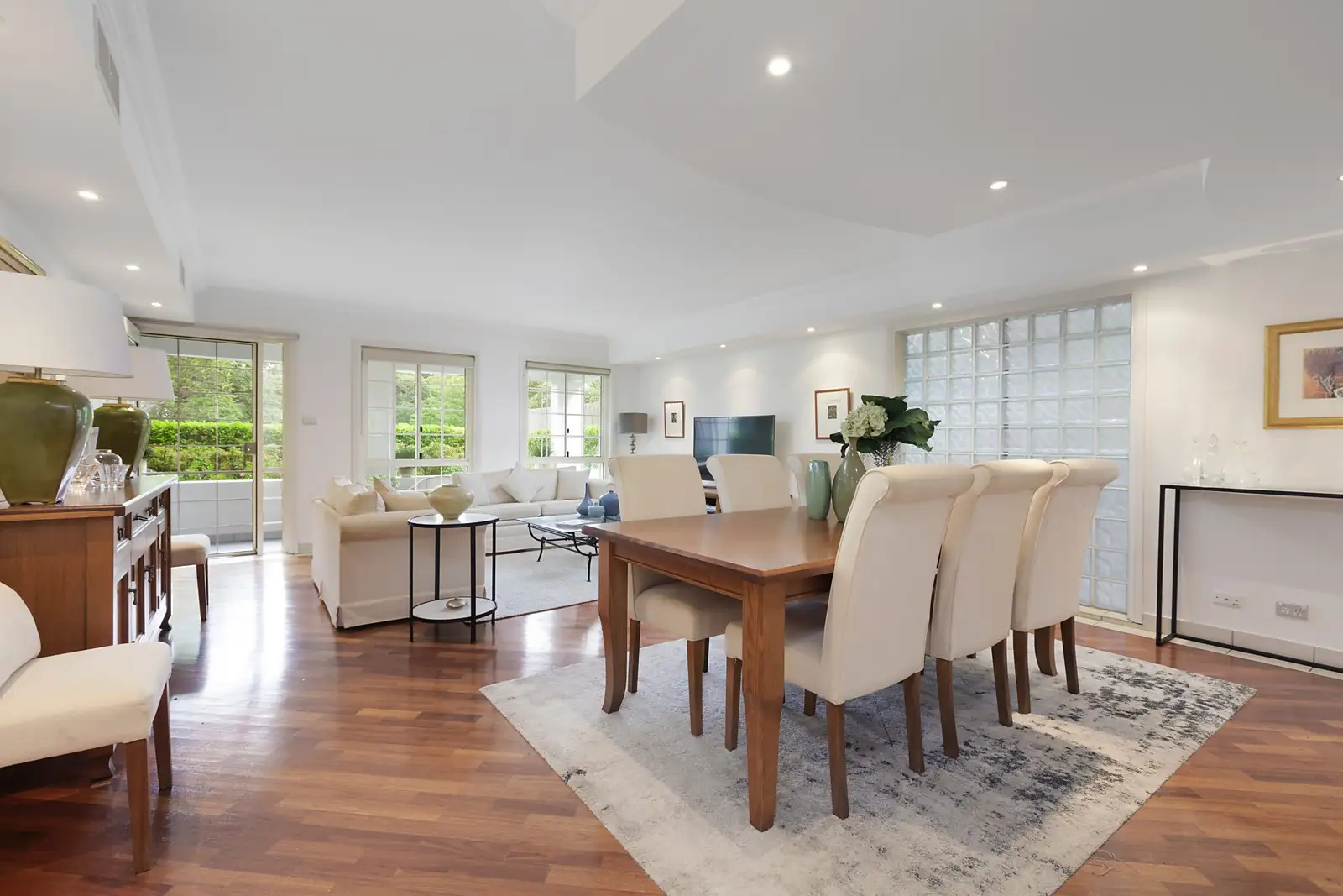 1/4 Albemarle Avenue, Rose Bay Sold by Sydney Sotheby's International Realty - image 2