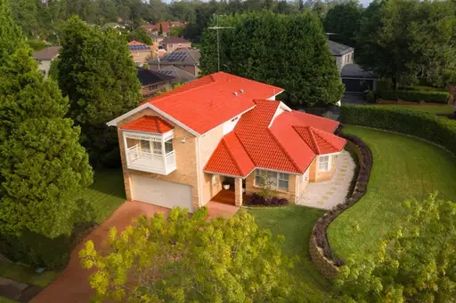 3 Clifton Place, Cherrybrook Sold by Sydney Sotheby's International Realty