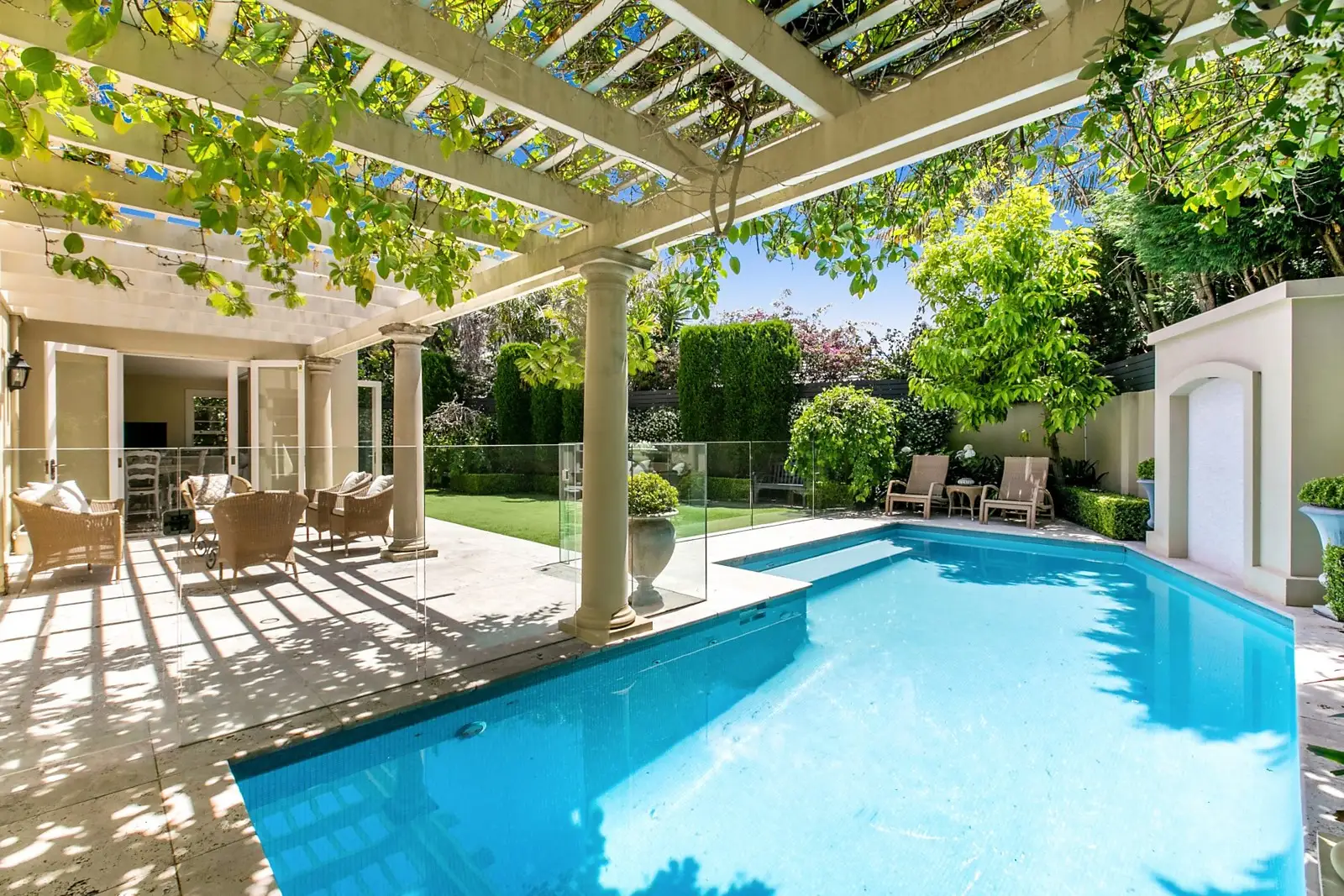 59 Captain Pipers Road, Vaucluse Sold by Sydney Sotheby's International Realty - image 2