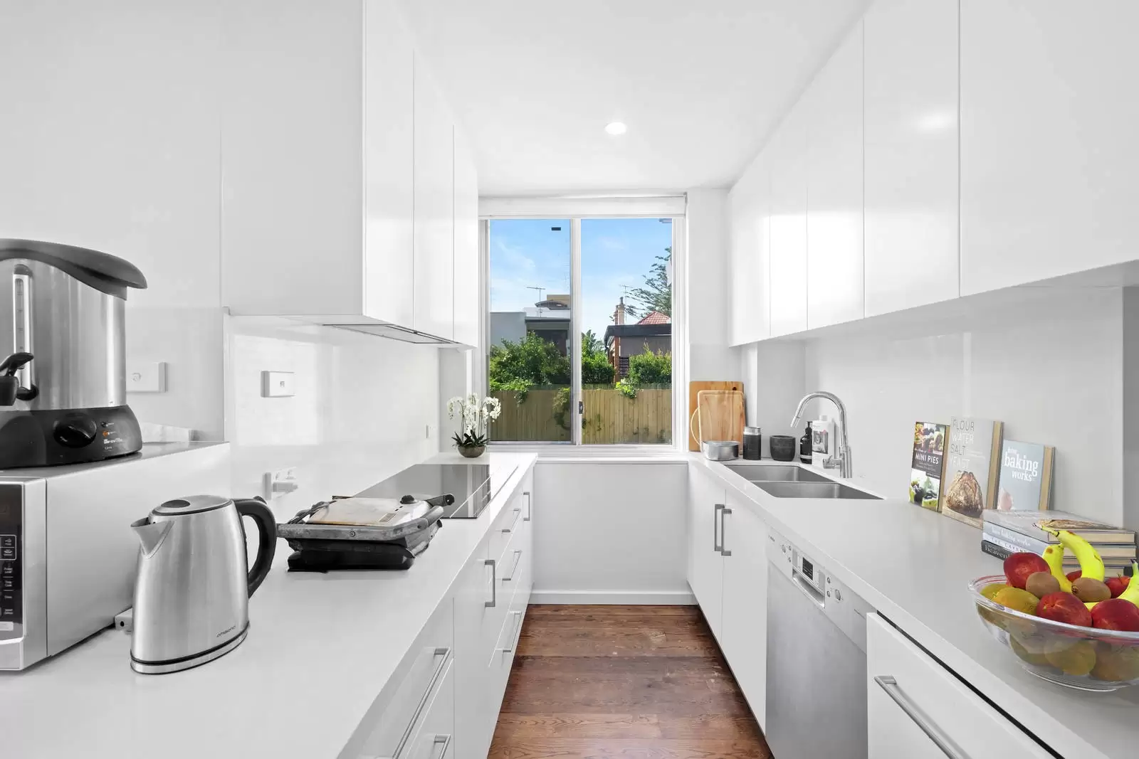 2/22 New Street, Bondi Leased by Sydney Sotheby's International Realty - image 3