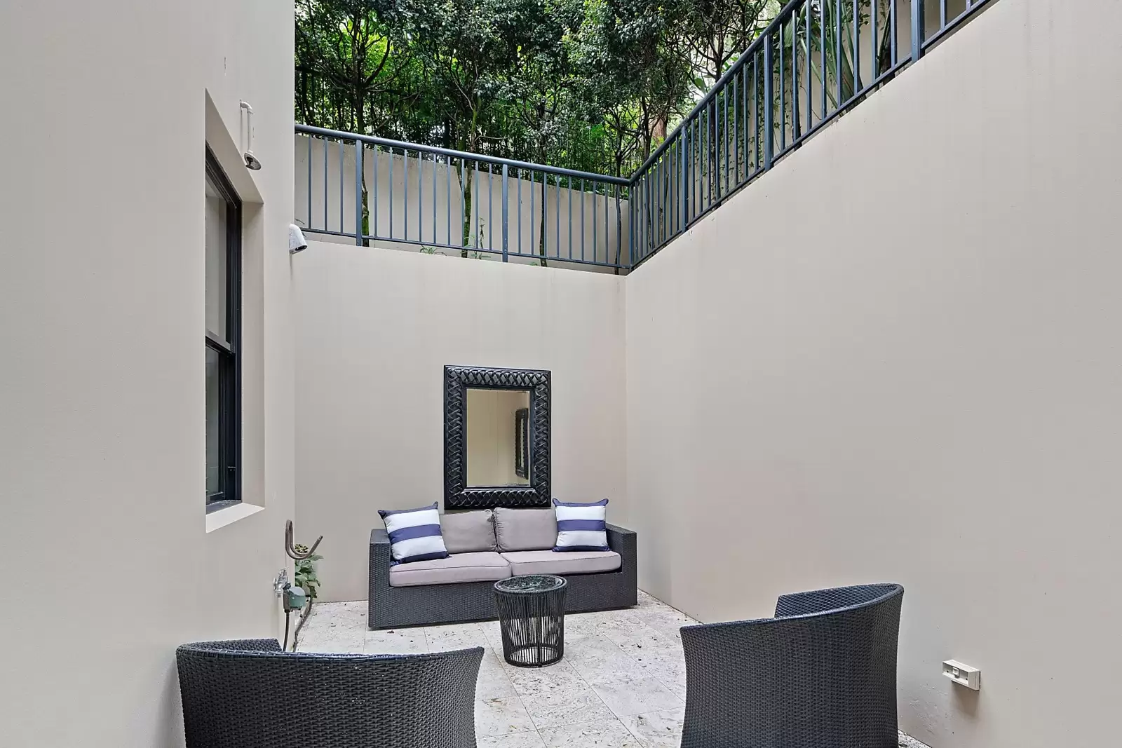 1/5 Goomerah Crescent, Darling Point Sold by Sydney Sotheby's International Realty - image 9
