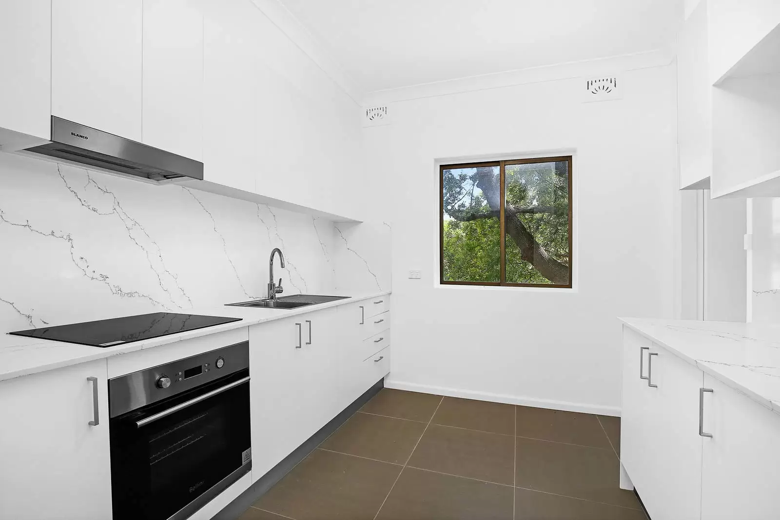 7/3 Cox Avenue, Bondi Beach Leased by Sydney Sotheby's International Realty - image 3