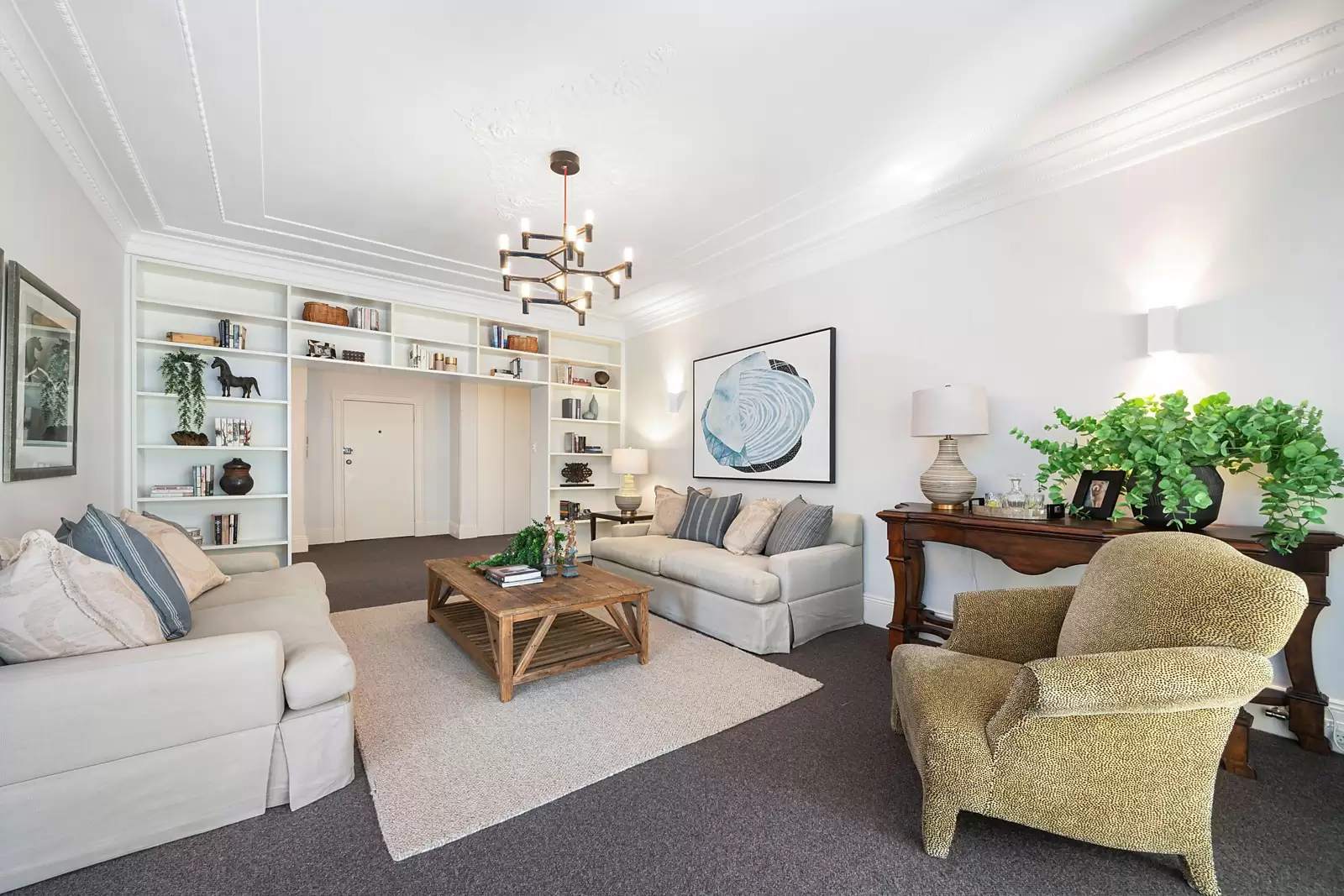 6/17 Sutherland Crescent, Darling Point Sold by Sydney Sotheby's International Realty - image 4