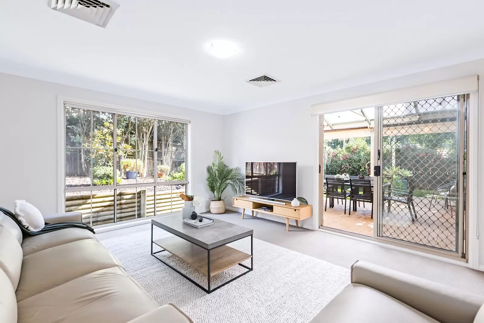 45 John Road, Cherrybrook Sold by Sydney Sotheby's International Realty - image 11