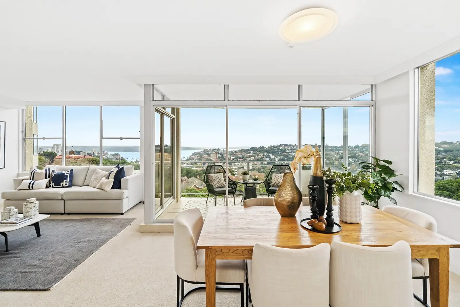 20/6 Trelawney Street, Woollahra Sold by Sydney Sotheby's International Realty - image 1