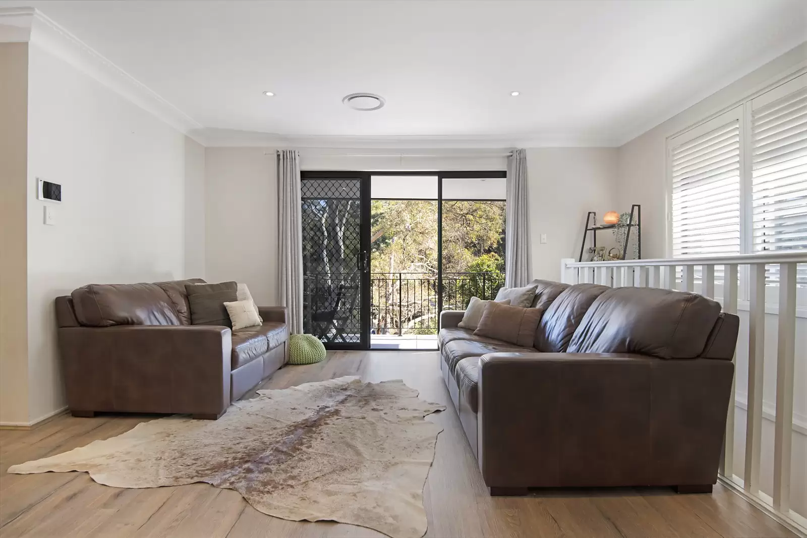 1063 Forest Road, Lugarno Sold by Sydney Sotheby's International Realty - image 4