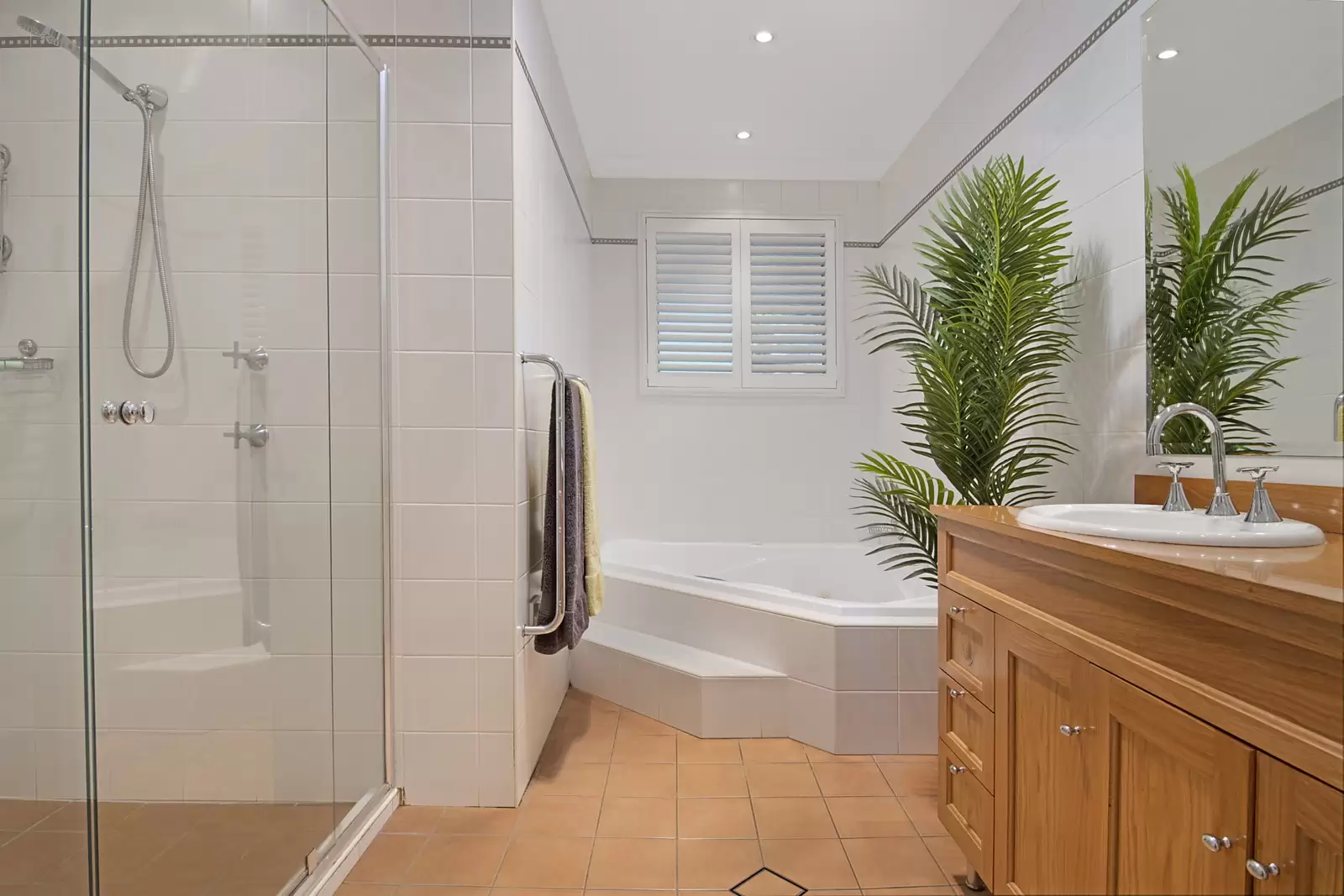 1063 Forest Road, Lugarno Sold by Sydney Sotheby's International Realty - image 12