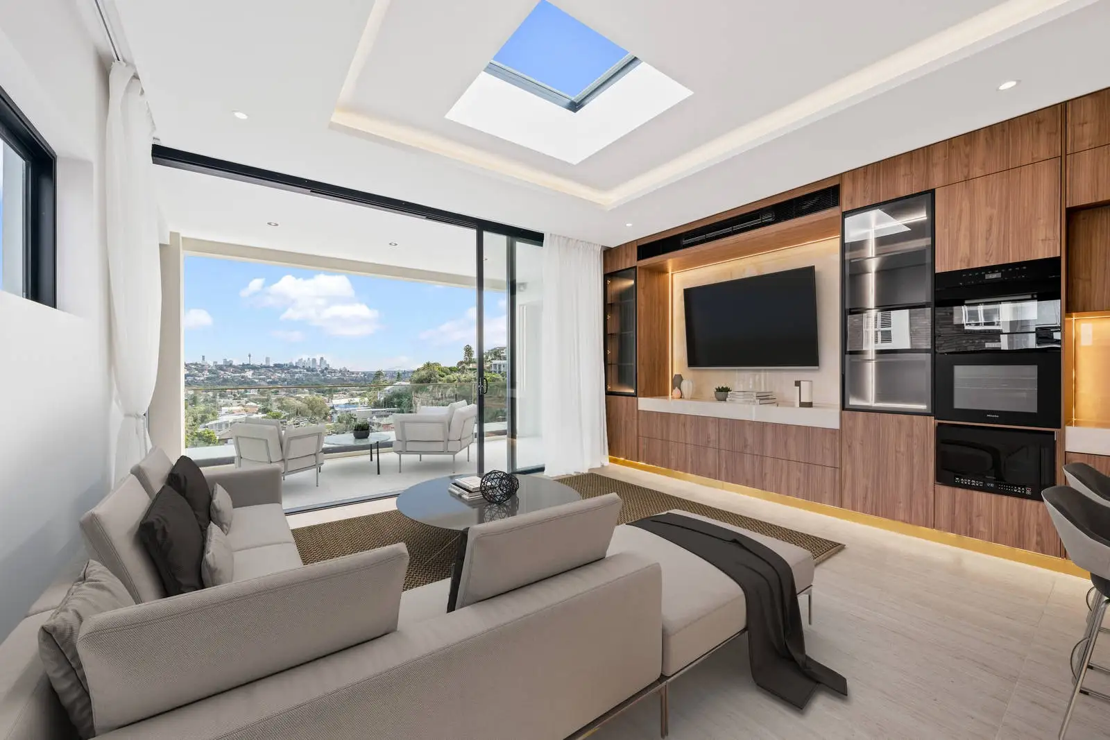 58 Military Road, Dover Heights Leased by Sydney Sotheby's International Realty - image 1